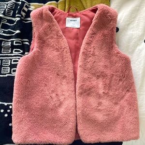 Cute girl’s vest. New condition worn just 4 times. Smoke and pet free home